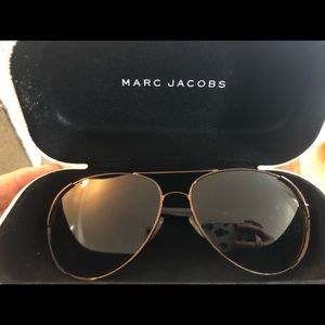 Super cute Marc by Marc Jacobs sunglasses!